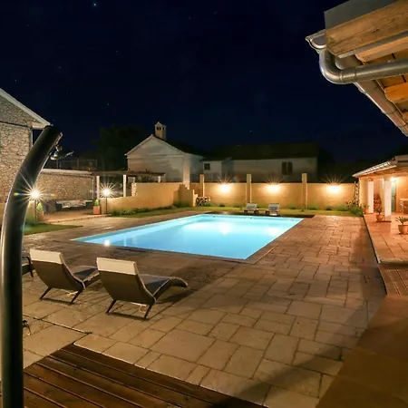 Amazing In Gornje Rastane With Sauna