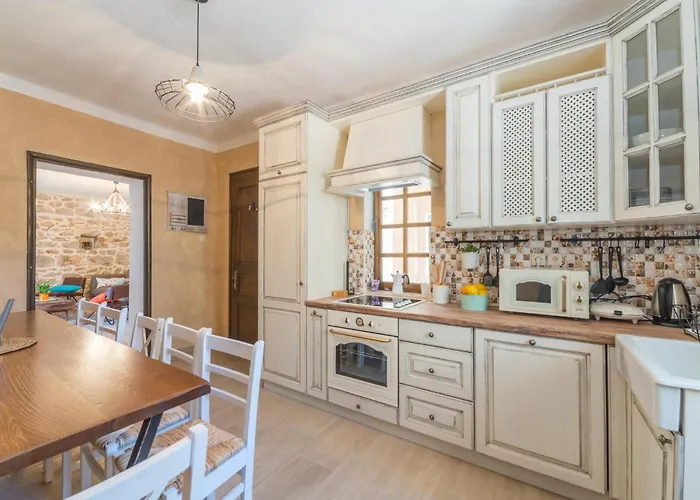 Дом отдыха Cozy In Gornje Rastane With Sauna *