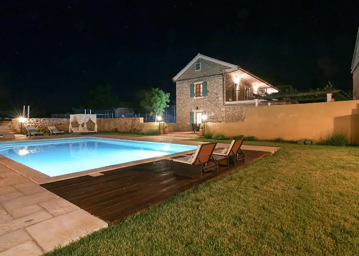 Дом отдыха Cozy In Gornje Rastane With Sauna *